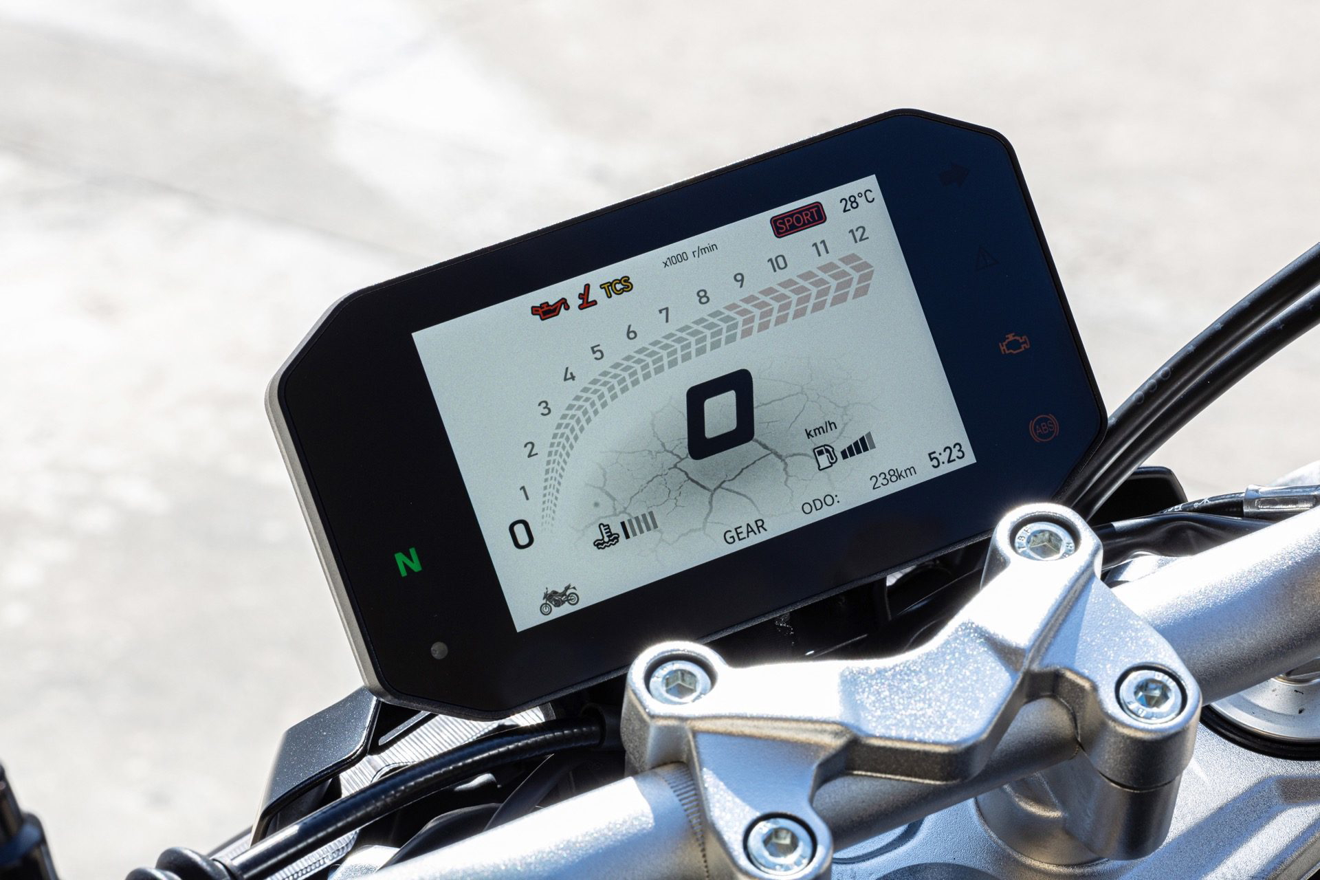 Pantalla digital moderna que muestra información clave sobre el rendimiento
