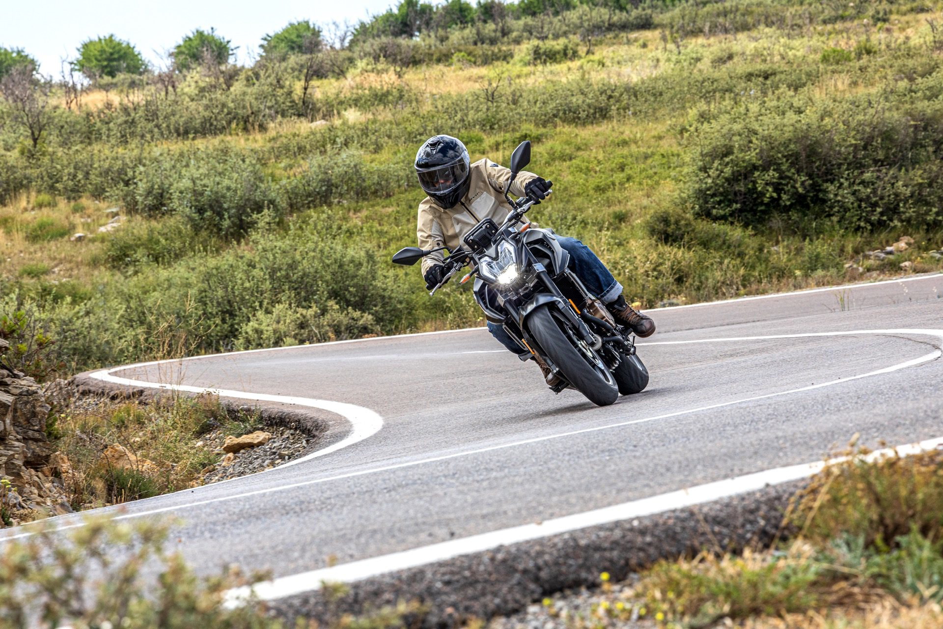 La Voge 625R, una opción deportiva asequible capaz de competir con la Yamaha MT-07.
