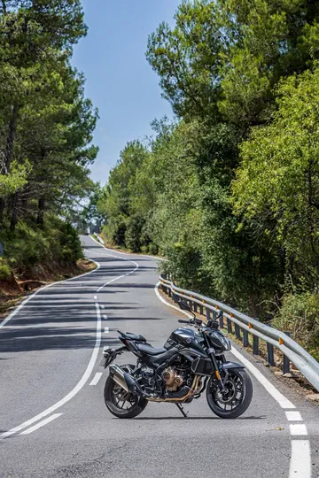 La Voge 625R se presenta como una opción atractiva con su diseño deportivo.