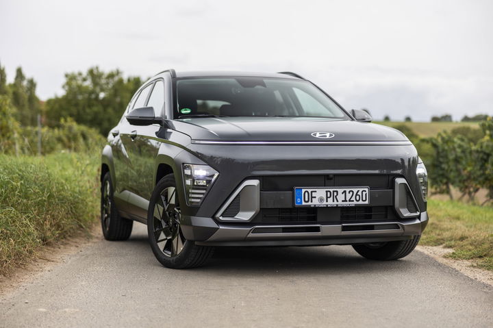 Hyundai-Kona64