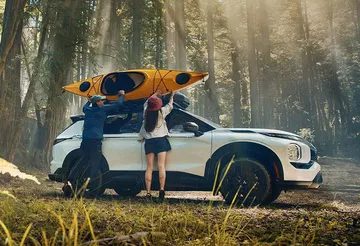 El Outlander Trail Edition destaca por su diseño robusto y capacidad off-road.