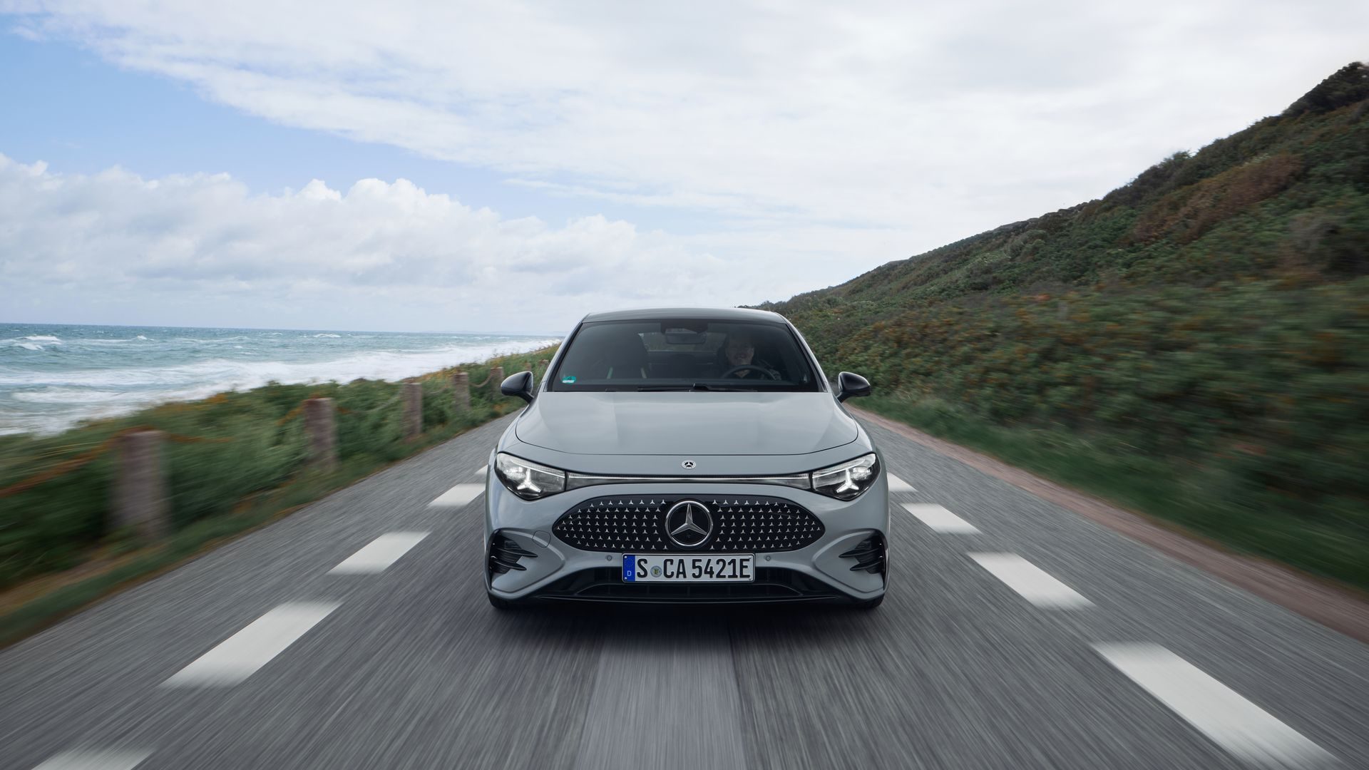 Este no es el Mercedes de tu abuelo. Es el futuro de la marca, rompe con muchas tradiciones y ya lo hemos probado. Este no es el Mercedes de tu abuelo. Es el futuro de la marca, rompe con muchas tradiciones y ya lo hemos probado.