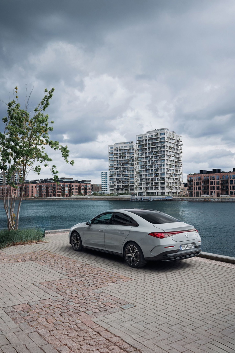 El Mercedes CLA 250 destaca por su dise&ntilde;o moderno y elegante. Un verdadero adelantado de su tiempo.