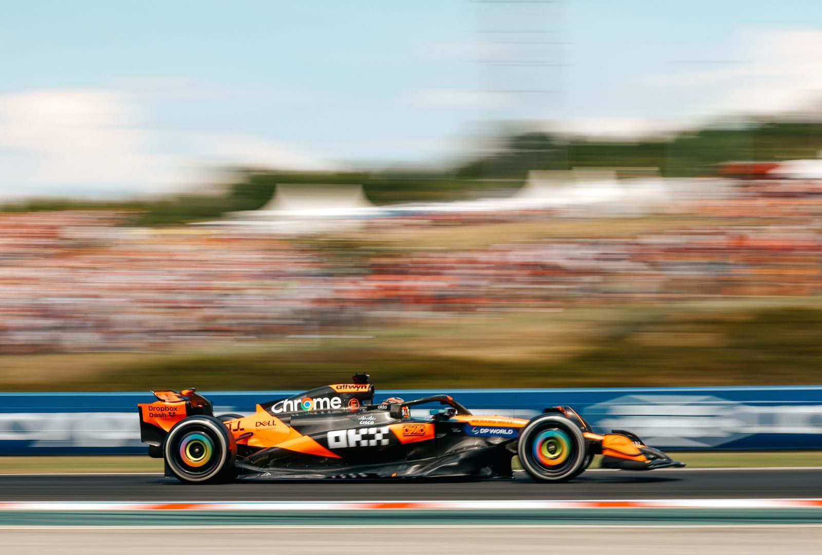 Dominio absoluto de McLaren con Oscar Piastri al frente del último entrenamiento en Hungría.