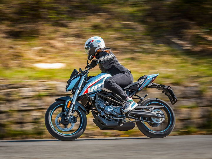 voge-125r-2025-01