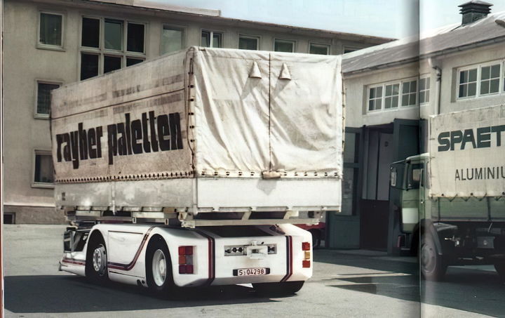 Steinwinter Supercargo 2040 ferrari logo_21