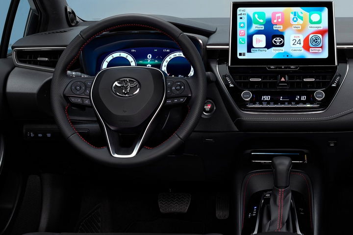 Toyota Corolla 140 Hybrid 4