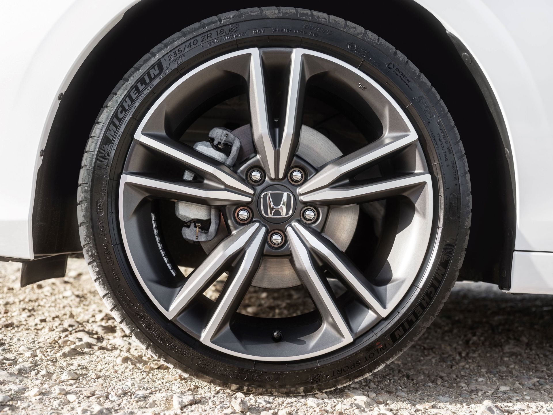 Honda Civic 2026, precio y cambios del híbrido japonés