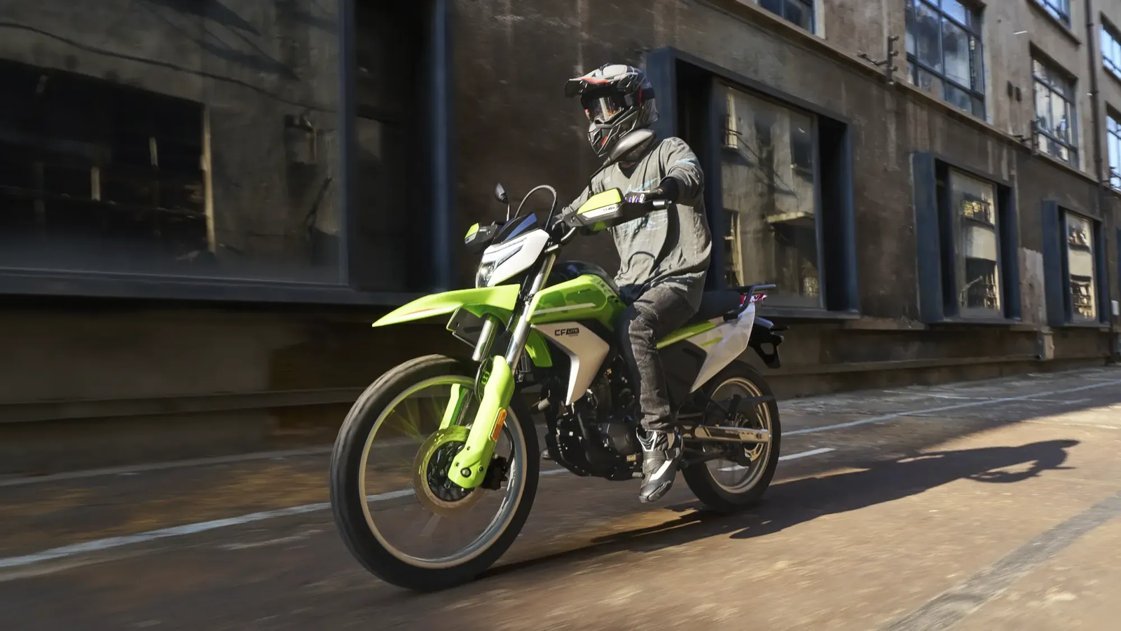 La todoterreno que va a arrasar ya tiene precio, 2.995 €, estilo enduro, irrompible y una 250 cc a precio de scooter barato de 125