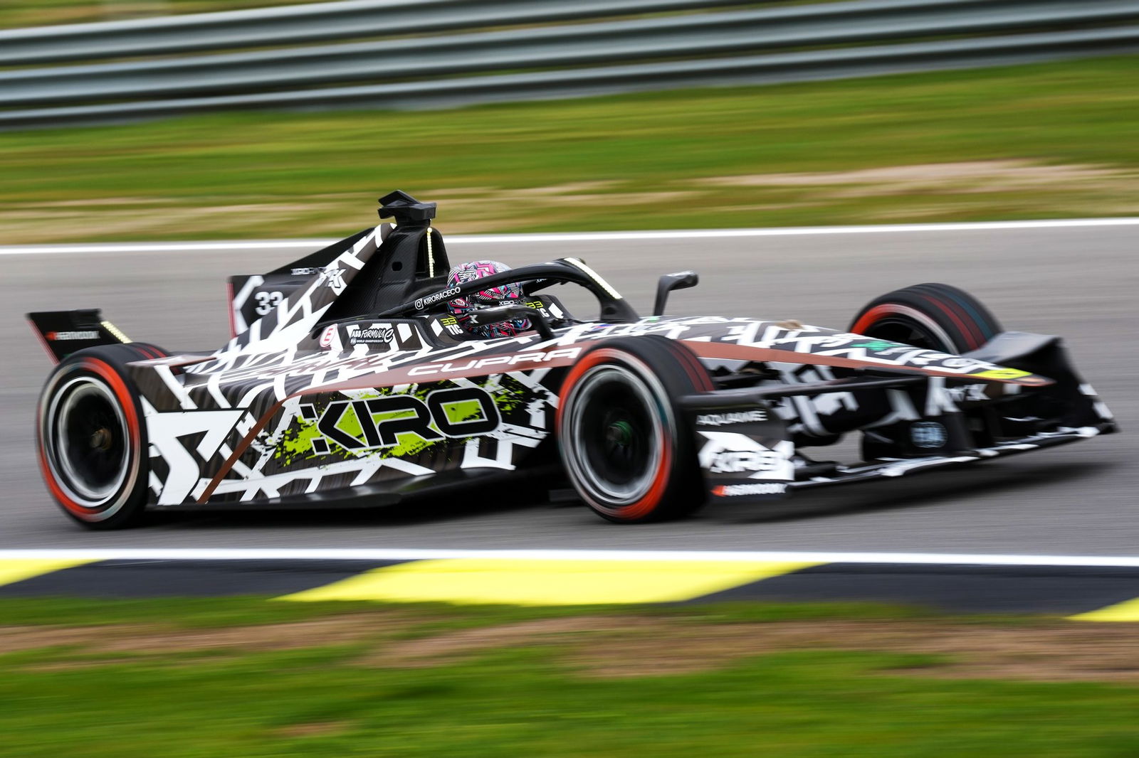 Dan Ticktum busca una mejora contractual en Formula E y muestra interés por los GT