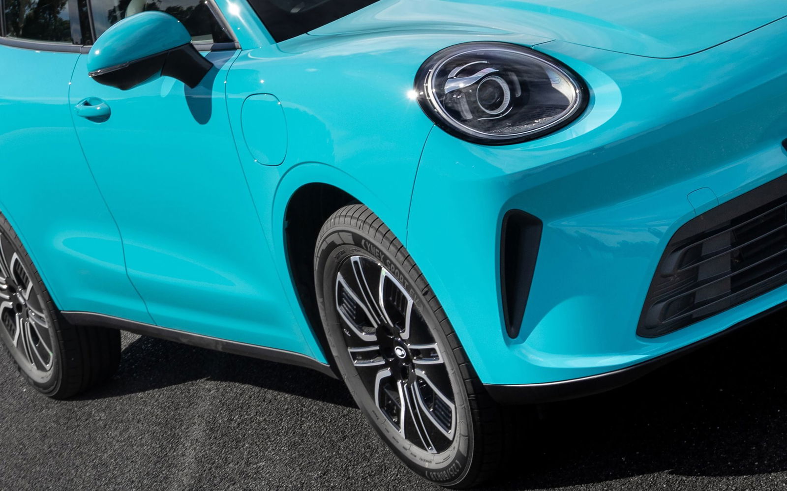 MINI tiene un problema y es este nuevo híbrido de diseño "chic", espacioso y muy equipado con hasta 223 CV de potencia