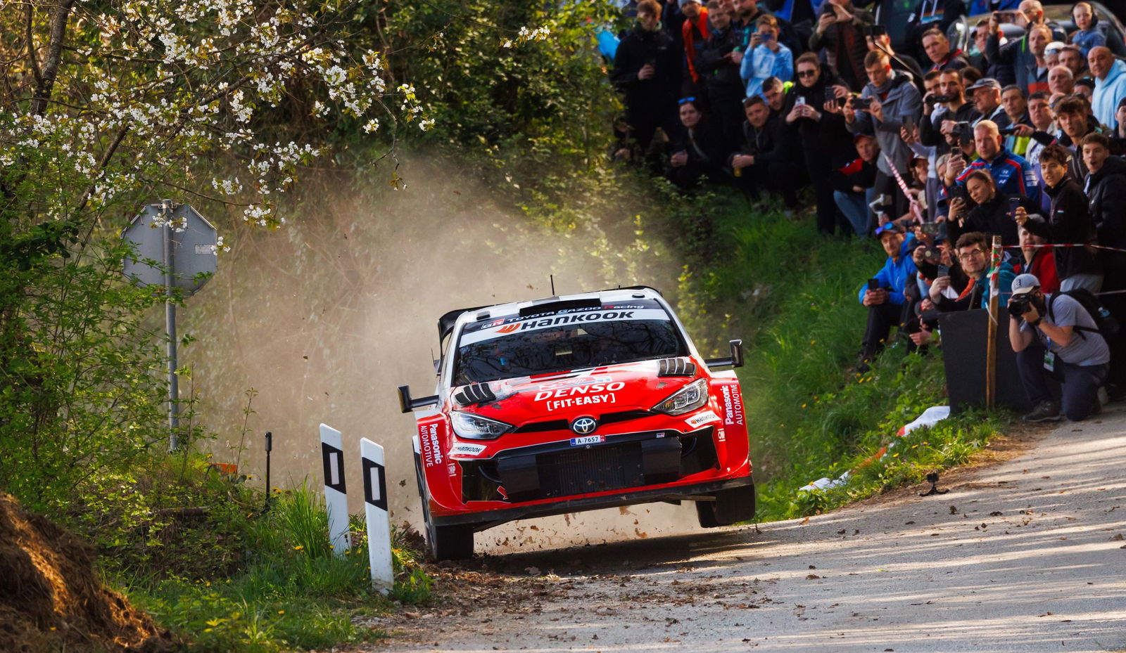 Rally de Croacia: Elfyn Evans y Oliver Solberg fallan para dar vida al ausente Sébastien Ogier