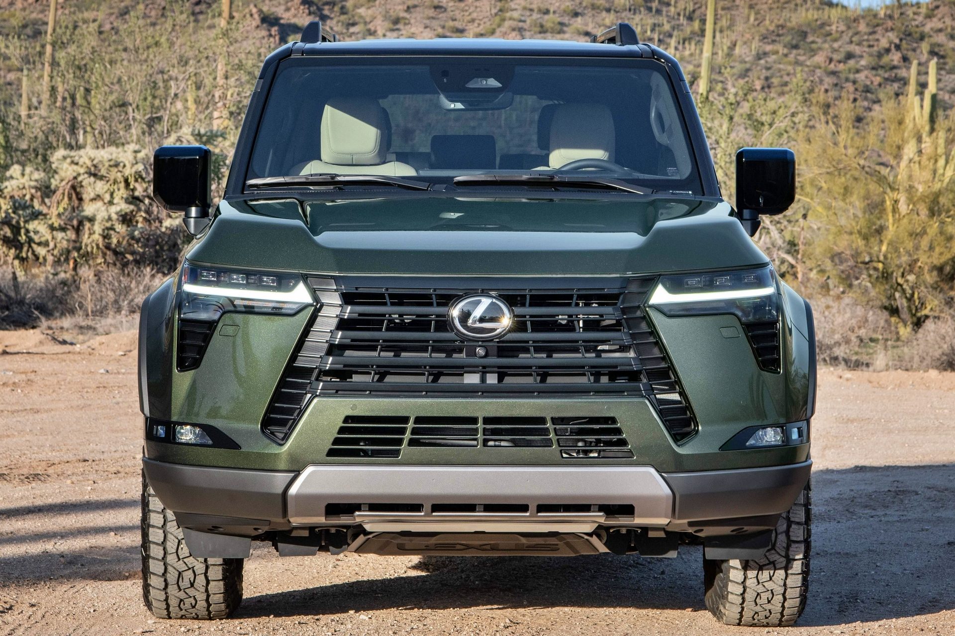 No se conoce en España, pero el Lexus GX sería la alternativa