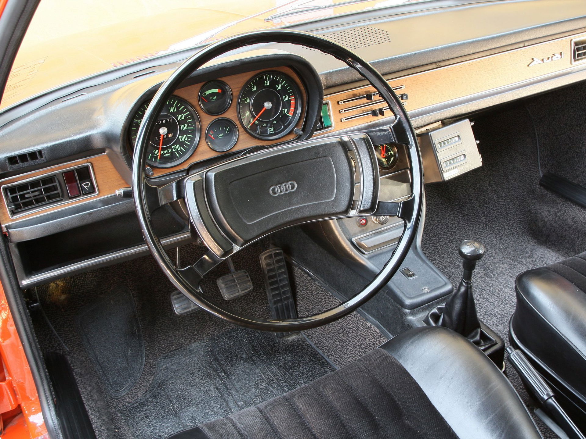 Audi-100-cupe-s_2-6a2bb7bb7c74e.jpg?clas