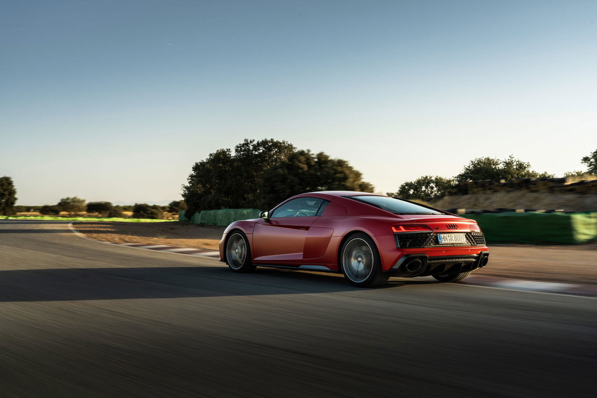 Audi-R8-top-audis_9-6a2bbb02a3b91.jpeg?c