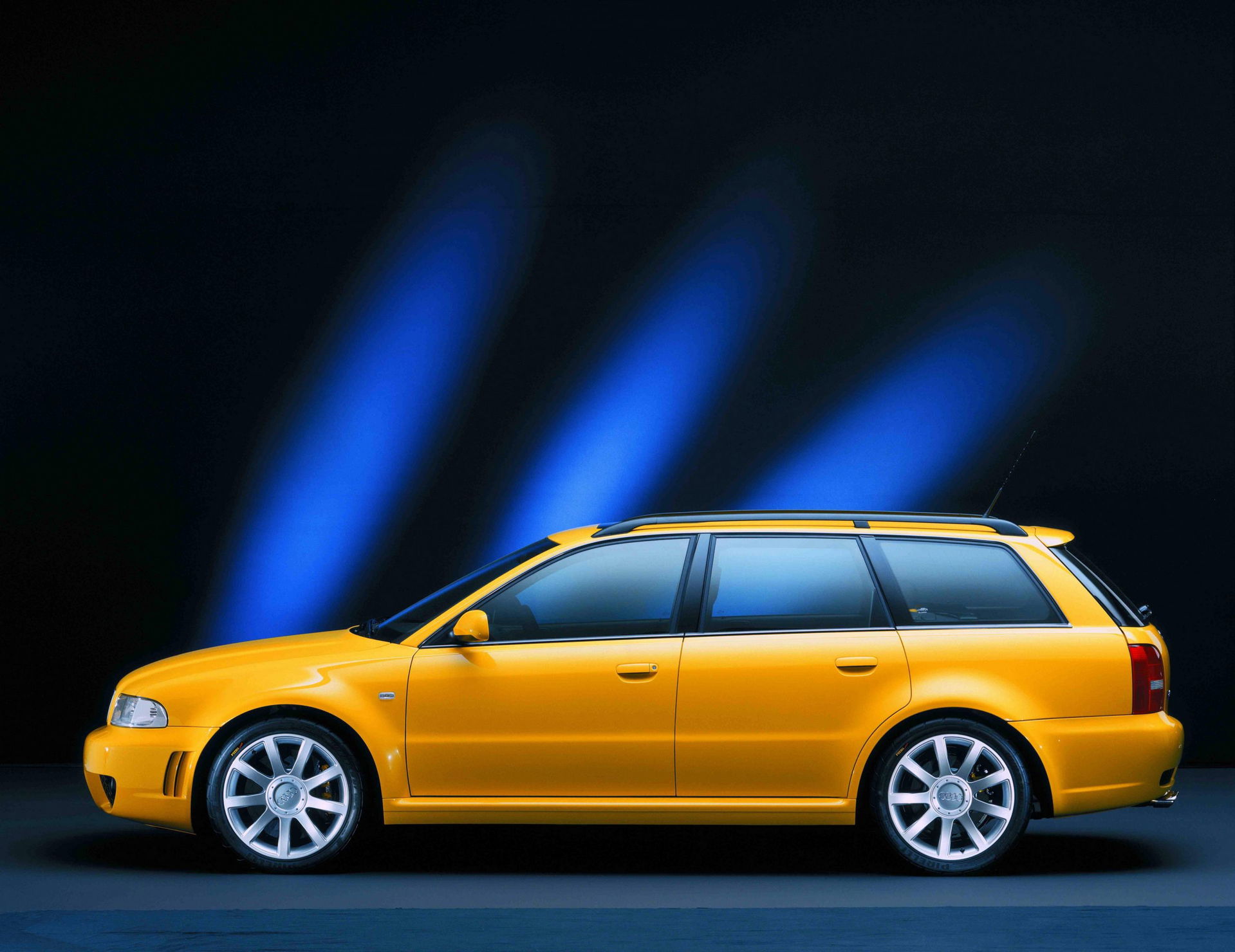 Audi-RS4-b5-avant-top-audis_10-6a2bb9dc9