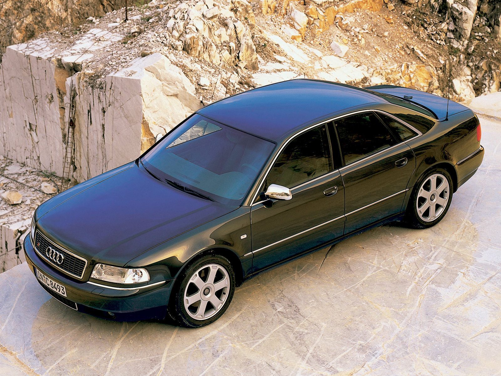 Audi-S8-D2-top-audis_3-6a2bb84cb9993.jpg