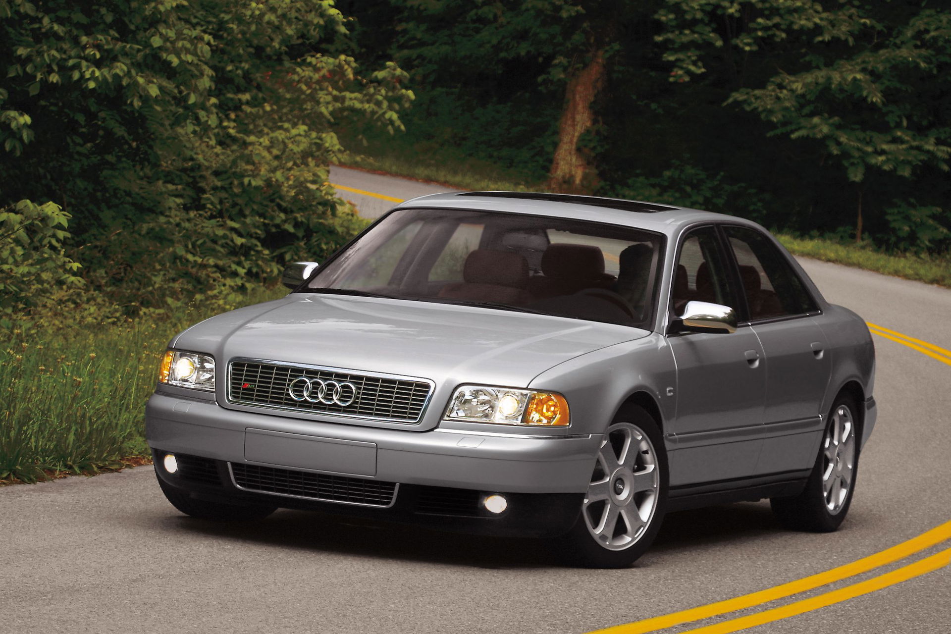 Audi-S8-D2-top-audis_7-6a2bb81f15017.jpe