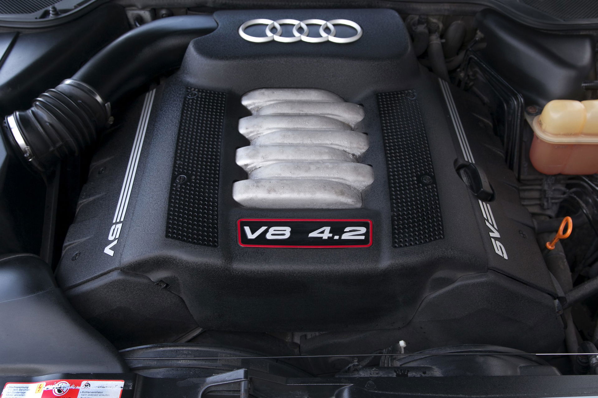 Audi-S8-D2-top-audis_9-6a2bb824eeb42.jpe
