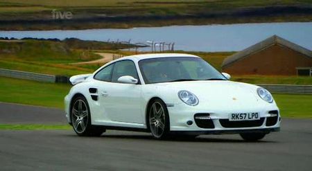 Porsche 911 Turbo contra Nissan GT-R, duelo Alemania-Japón en Fifth Gear