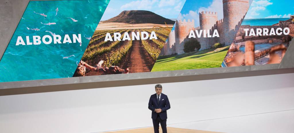 ¡Hora de votar! Estos son los 4 nombres finalistas para el gran SUV de SEAT: SEAT Alboran, SEAT Aranda, SEAT Avila y SEAT Tarraco ¡Hora de votar! Estos son los 4 nombres finalistas para el gran SUV de SEAT: SEAT Alboran, SEAT Aranda, SEAT Avila y SEAT Tarraco