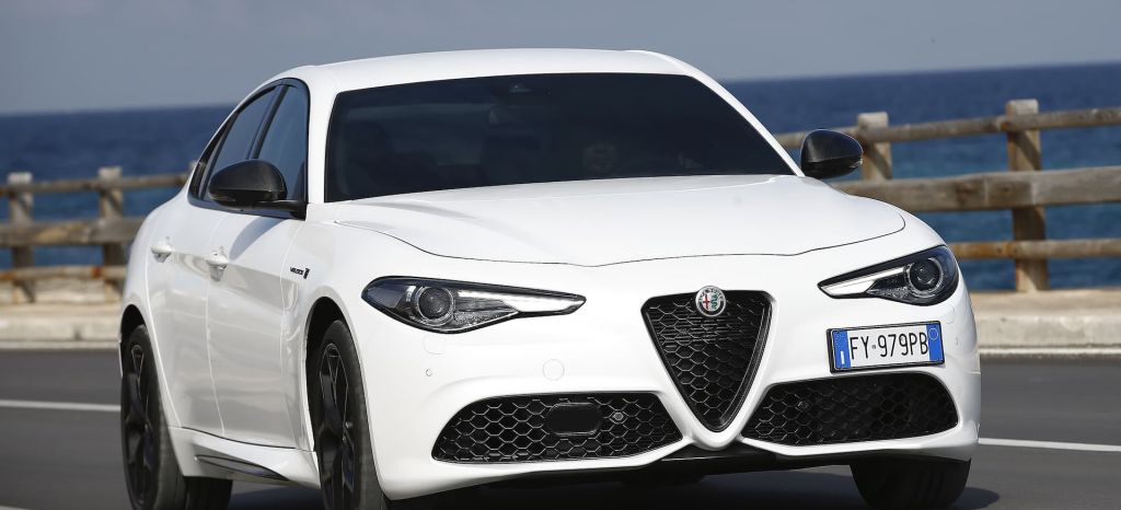 Alfa Romeo Giulia 202039 thumbnail Alfa Romeo Giulia 202039 thumbnail