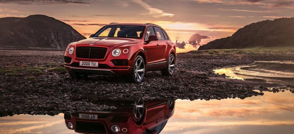 El Bentley Bentayga está de estreno: recibe un V8 de 550 CV y los frenos más grandes jamás montados por la marca El Bentley Bentayga está de estreno: recibe un V8 de 550 CV y los frenos más grandes jamás montados por la marca