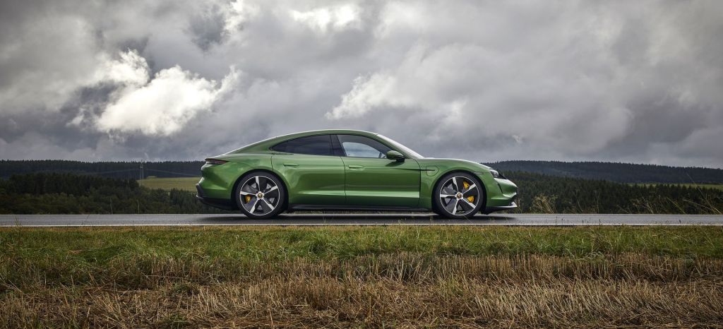 Cambiar Aceite Porsche Taycan thumbnail Cambiar Aceite Porsche Taycan thumbnail