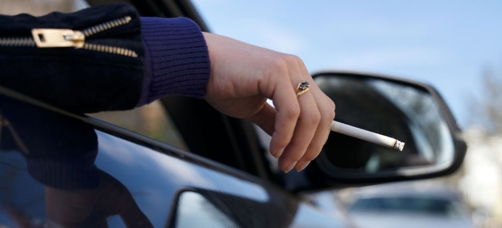 fumar-coche-2 thumbnail thumbnail