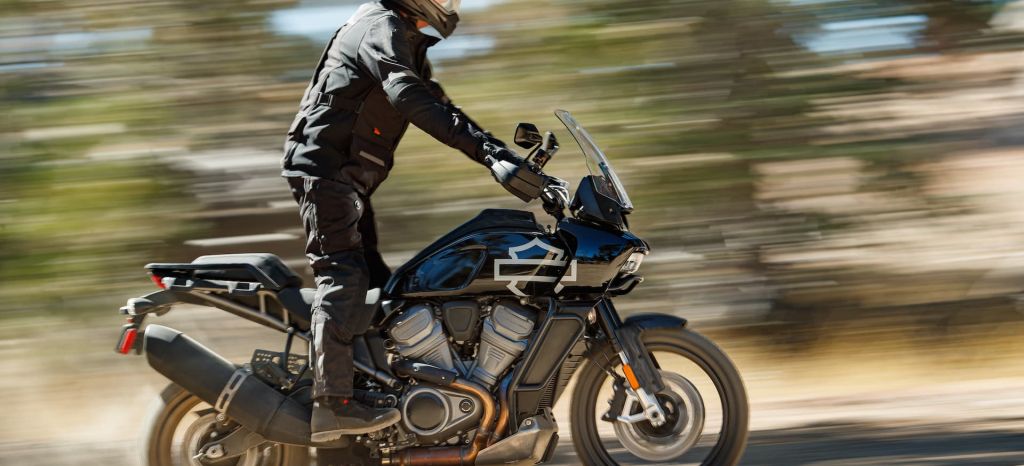 Ra1250 Pan America 1250 / Rs975 Bronx 975 thumbnail Ra1250 Pan America 1250 / Rs975 Bronx 975 thumbnail