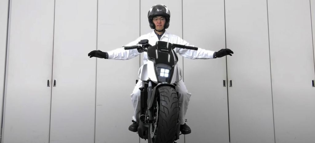 Honda Driving Assist Moto Autonoma thumbnail Honda Driving Assist Moto Autonoma thumbnail