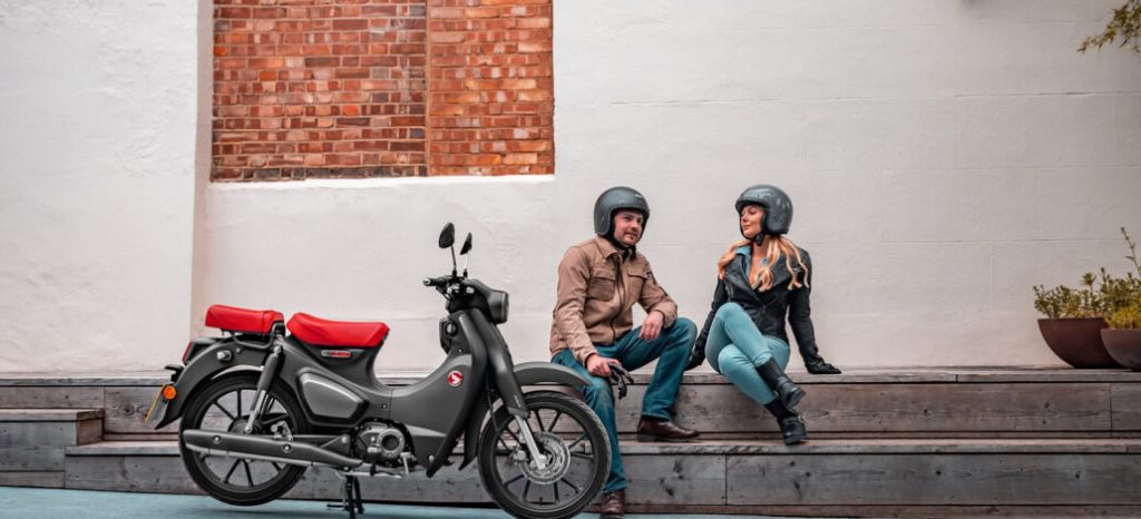 Honda Super Cub 2 thumbnail Honda Super Cub 2 thumbnail