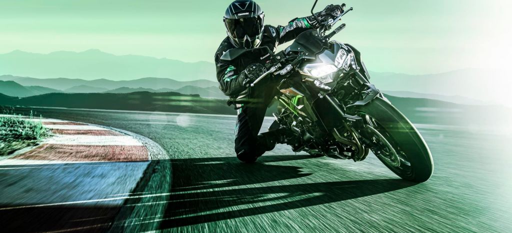 Kawasaki Z900 Hi 20my Z900 Extra Tracking 3 thumbnail Kawasaki Z900 Hi 20my Z900 Extra Tracking 3 thumbnail