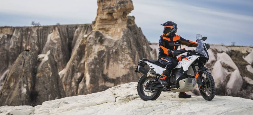 Ktm 790 2023 5 thumbnail Ktm 790 2023 5 thumbnail