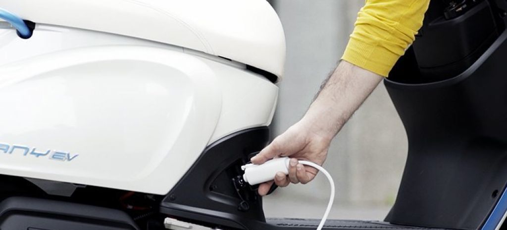 Kymco Ionex Main03 thumbnail Kymco Ionex Main03 thumbnail