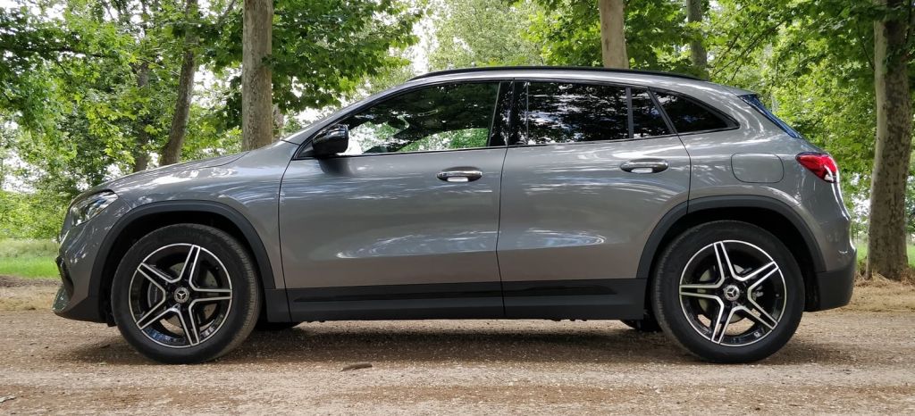 Mercedes Gla 2020 Lateral 0620 01 thumbnail Mercedes Gla 2020 Lateral 0620 01 thumbnail