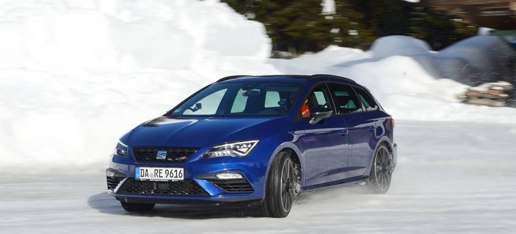 seat_snow_experience_4drive_0118_031_mdm thumbnail thumbnail