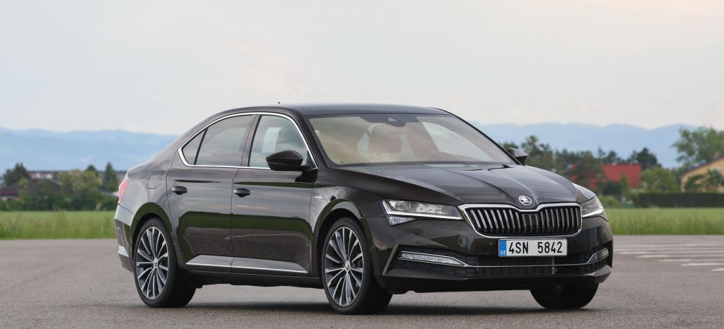 Skoda Superb 2020 18 thumbnail Skoda Superb 2020 18 thumbnail