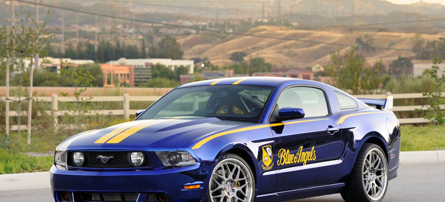 01-blue-angels-mustang