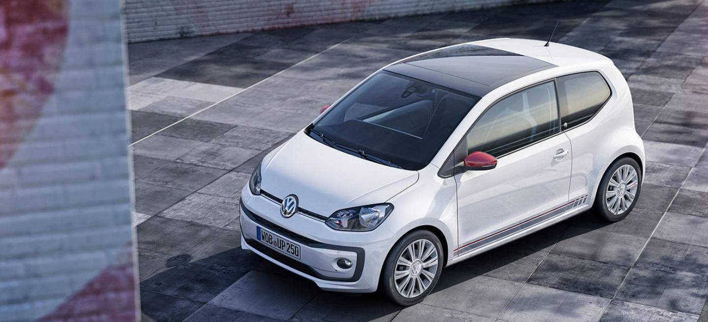 1440-volkswagen-up-2016-04