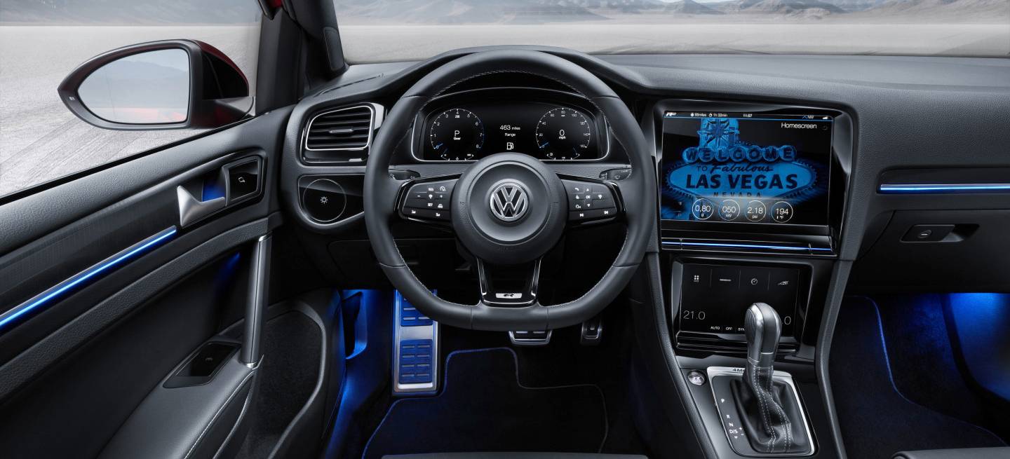 1440_Volkswagen_golf_r_touch_8
