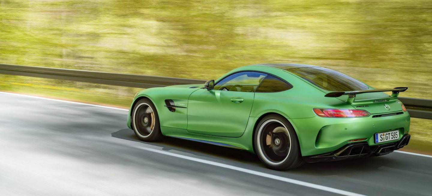 1440_mercedes-amg-gt-r-2017-25