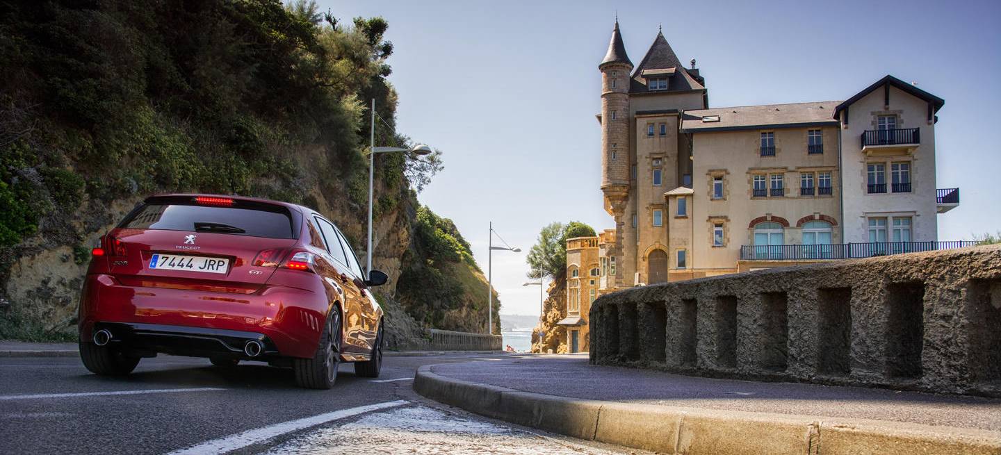 1440_portada_movil_peugeot_308_gti_prueba_francia_7