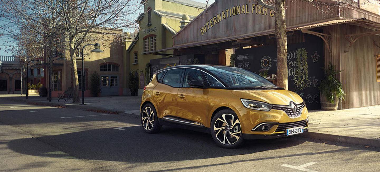 1440_renault-scenic-2016-06