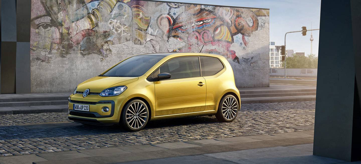 1440_volkswagen-up-2016-02