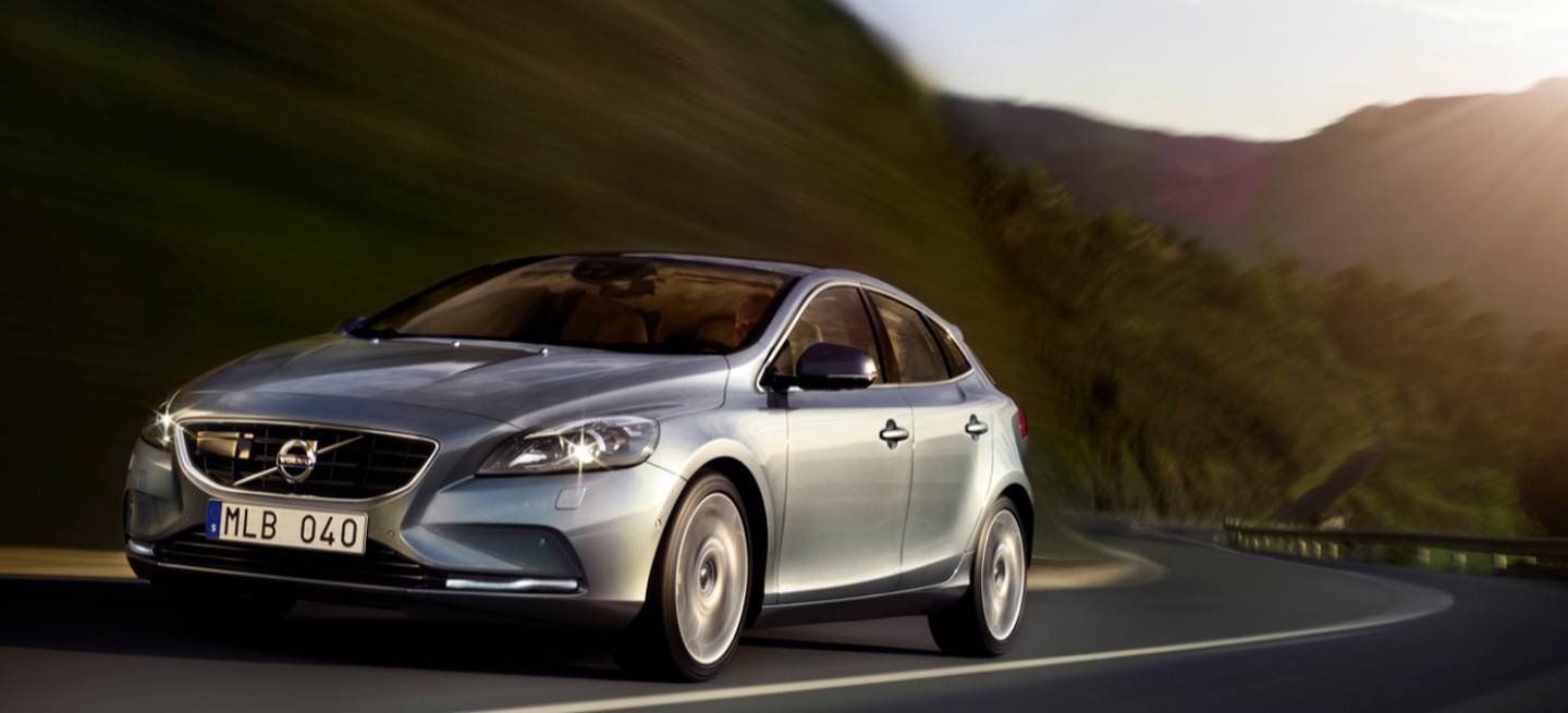 1440_volvo-v40-d-13