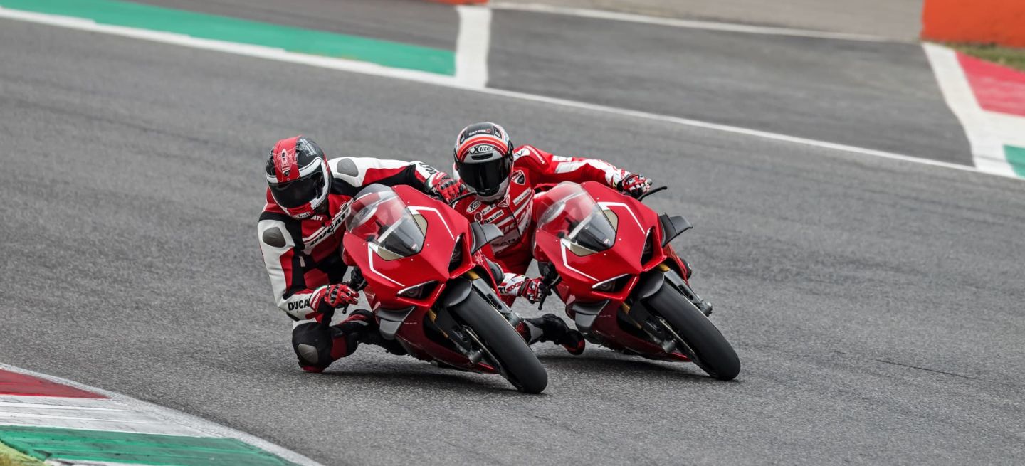 17 Ducati Panigale V4 R Action Uc69254 Mid 17 Ducati Panigale V4 R Action Uc69254 Mid