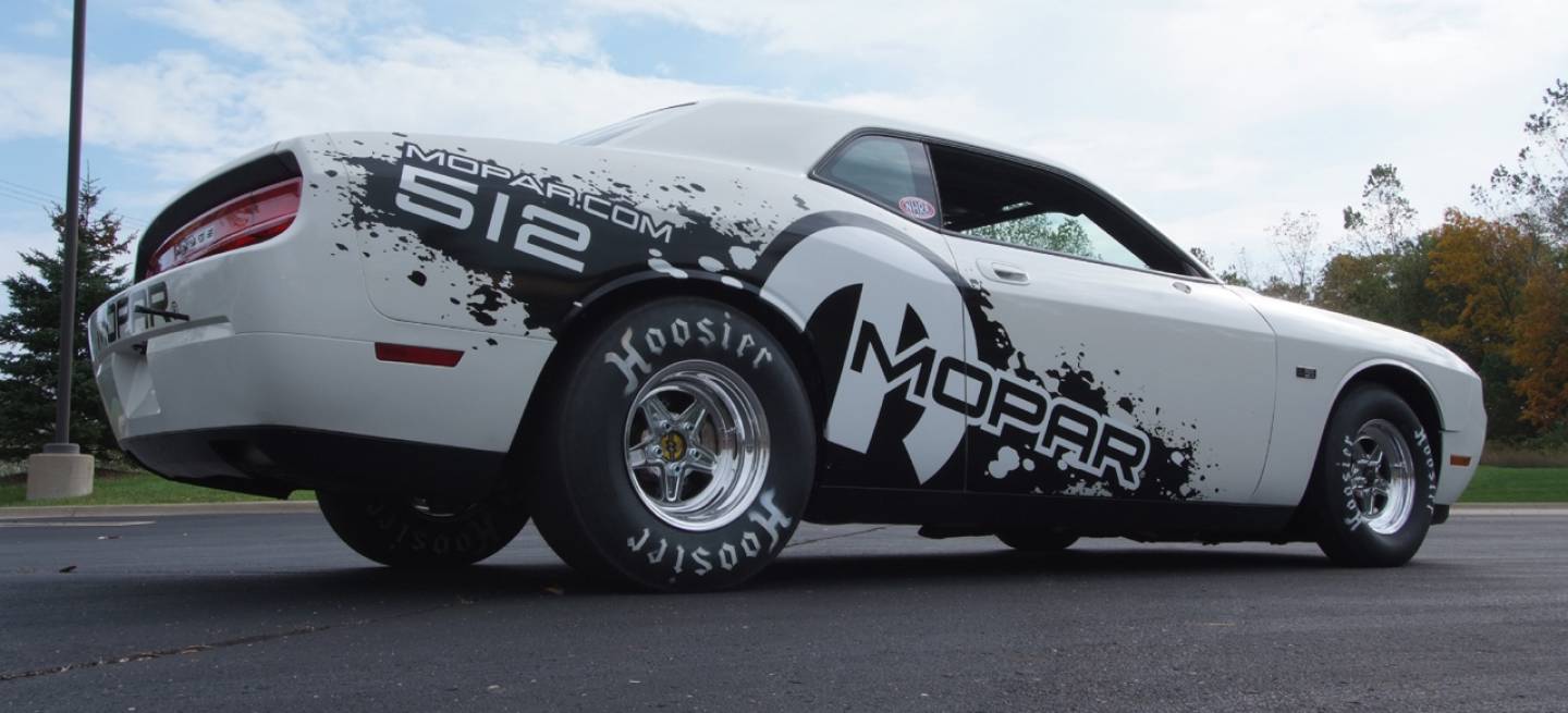 Dodge Challenger Drag Pak, diez cilindros y dos marchas