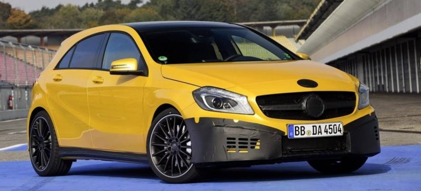 2013-Mercedes-A45-AMG-01.redimensionado