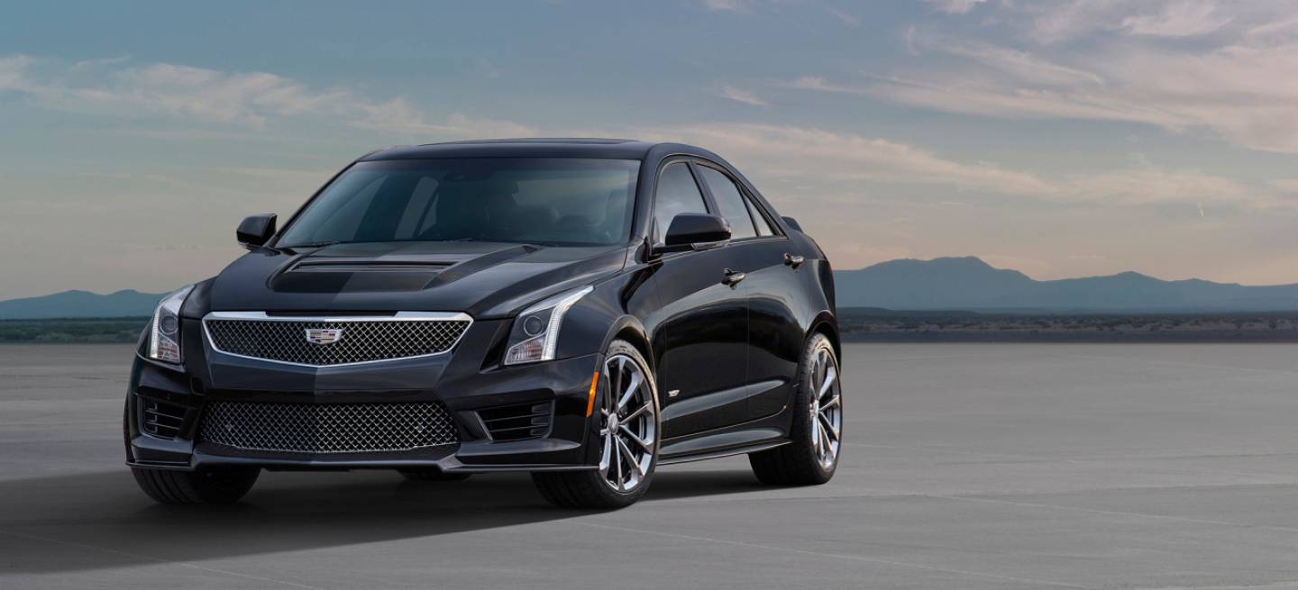 2016-Cadillac-ATS-V-Sedan-019